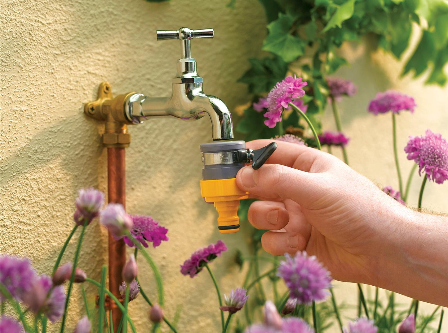 Hozelock 2177 Garden Watering Round Mixer tap connector 20 -24mm ideal for connecting hose to tap for paddling swimming pools